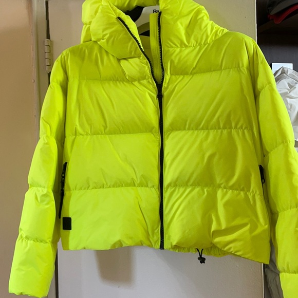 Ladies goose down jacket